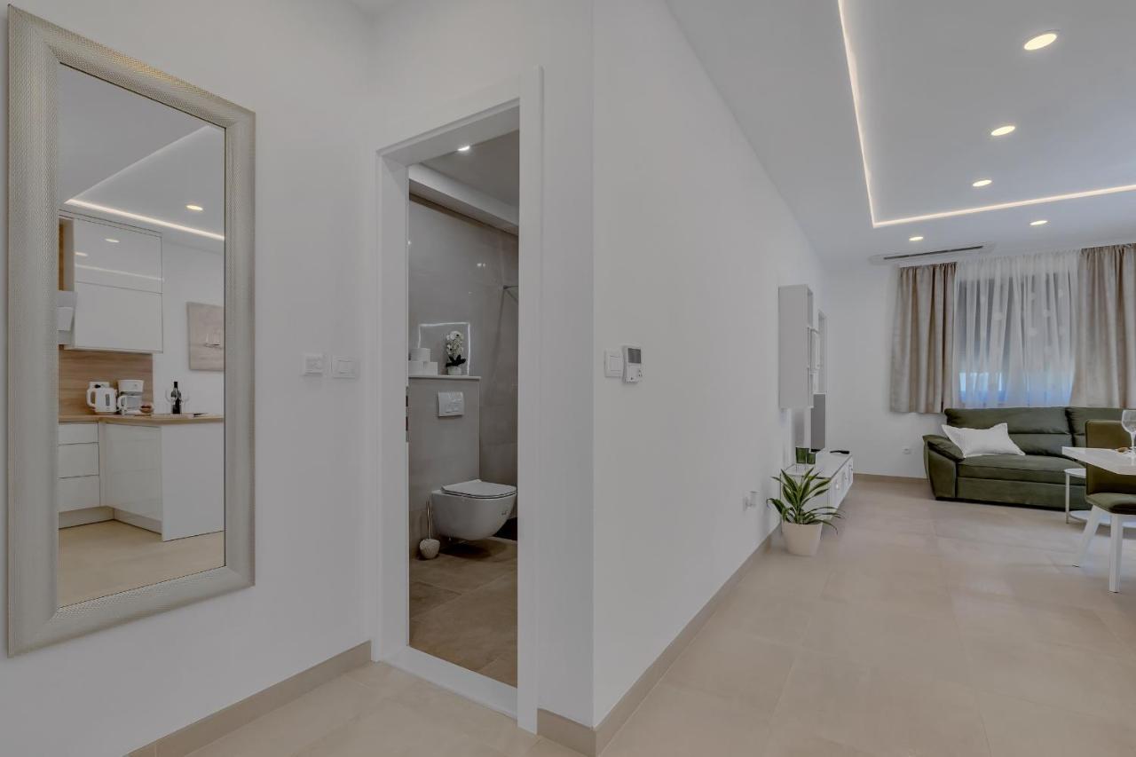 Laurus Makarska Accommodation Exterior foto